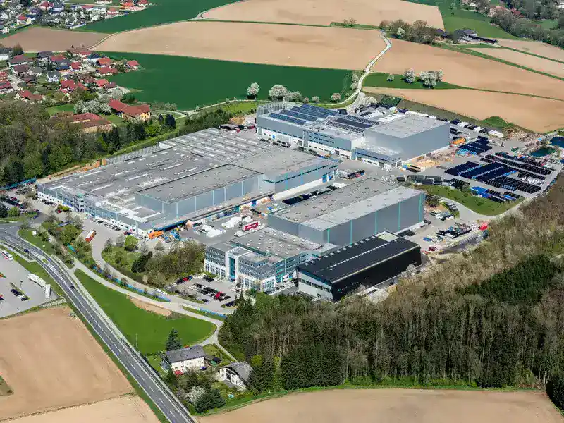 Zakład produkcyjny AGRU — widok z lotu ptaka